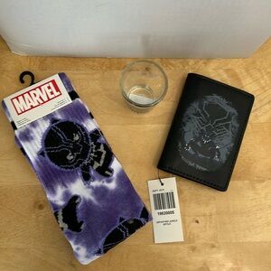 Marvel Black Panther 3 items bundle: Bifold Cardholder, Socks, Mini glass